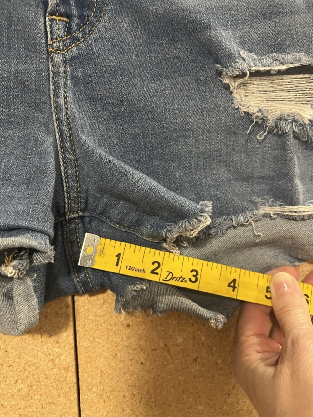 Levi's Women’s High-Rise Denim Shorts size 32 Stretch - Picture 6 of 11